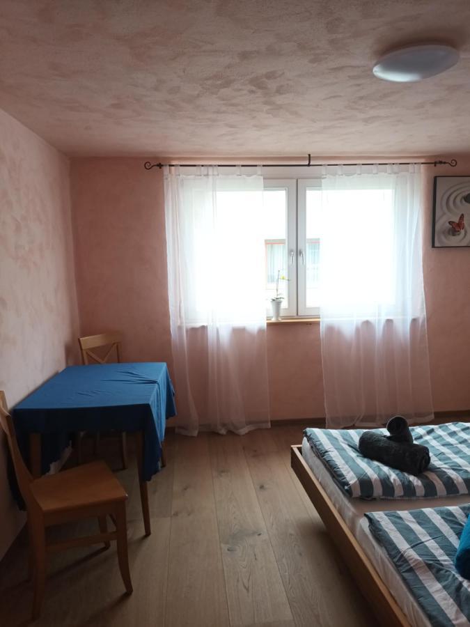 Musik Und Theater Gasthof Roessle - Rooms For Angels Burladingen Exterior foto
