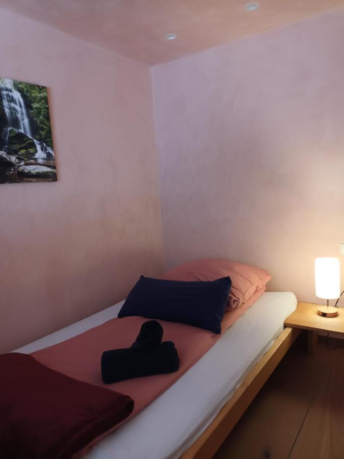 Musik Und Theater Gasthof Roessle - Rooms For Angels Burladingen Exterior foto
